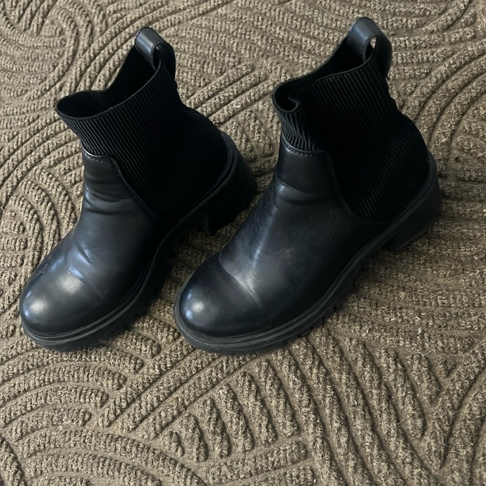 Steve Madden boots
